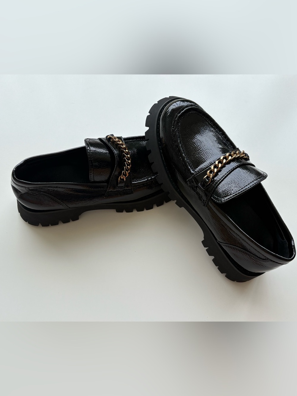 Princess Polly Black Patent w/Gold Chain Accent Womens Platform Loafers. Sz 9